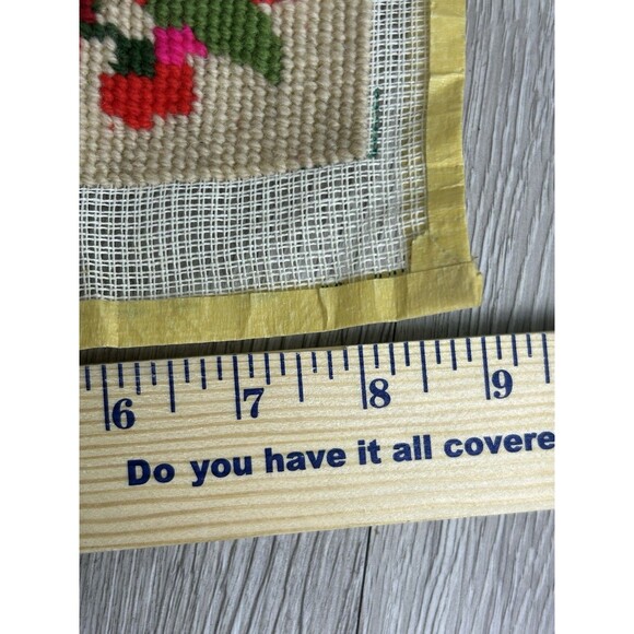 Vintage Needlepoint Red Pink Flowers Completed Finished Unframed 7"x9" - Picture 6 of 6